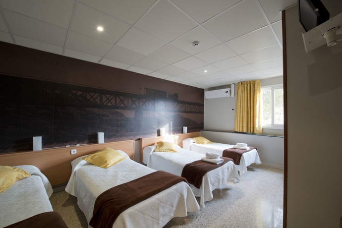 Imagen de la habitación del Hostal Hotel Restaurant Guilleumes. Foto 8