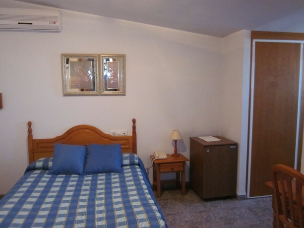 Imagen de la habitación del Hostal Hotel Restaurante Casa Grande. Foto 3