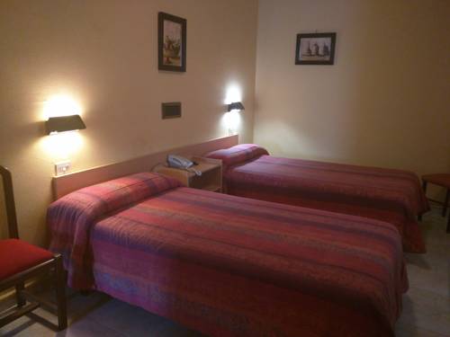 Imagen de la habitación del Hostal Hotel Restaurante San Paio. Foto 6