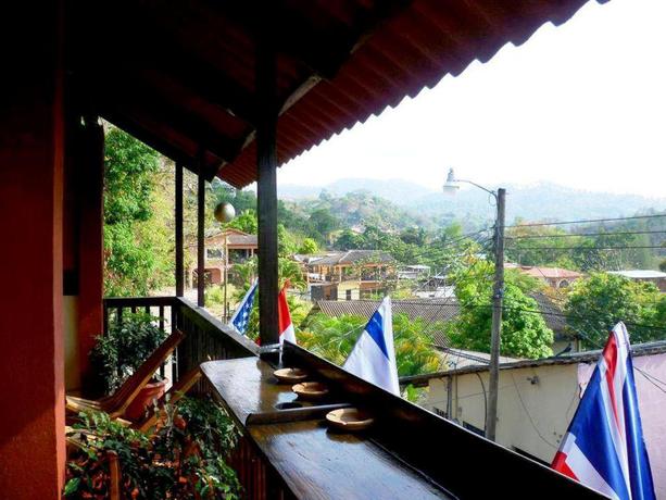 Imagen de los interiores del Hostal Hotel and Hostal Berakah Cop&aacute;n. Foto 6