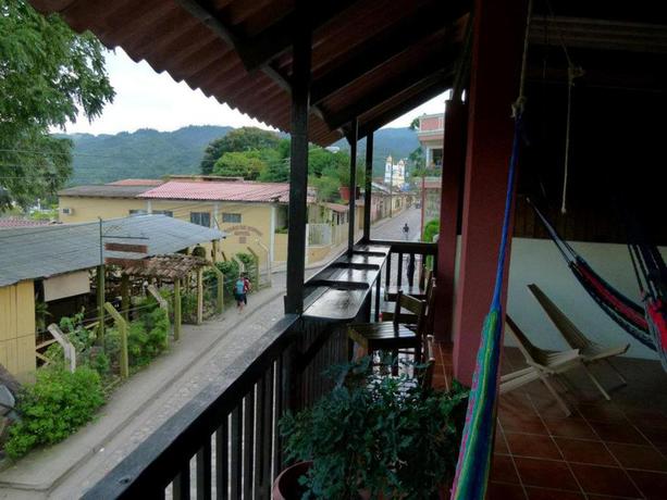 Imagen de los interiores del Hostal Hotel and Hostal Berakah Cop&aacute;n. Foto 7