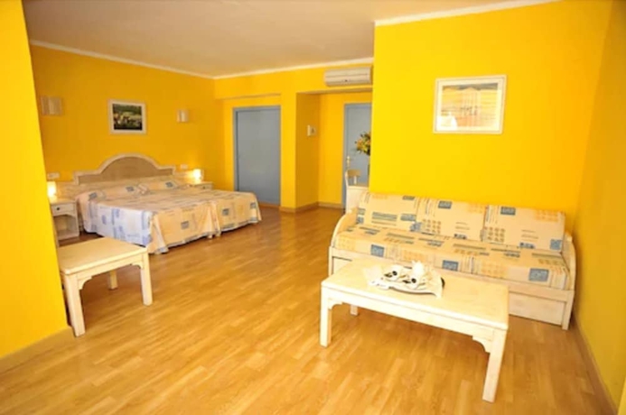 Imagen de la habitación del Hostal Hpc Portocolom. Foto 4