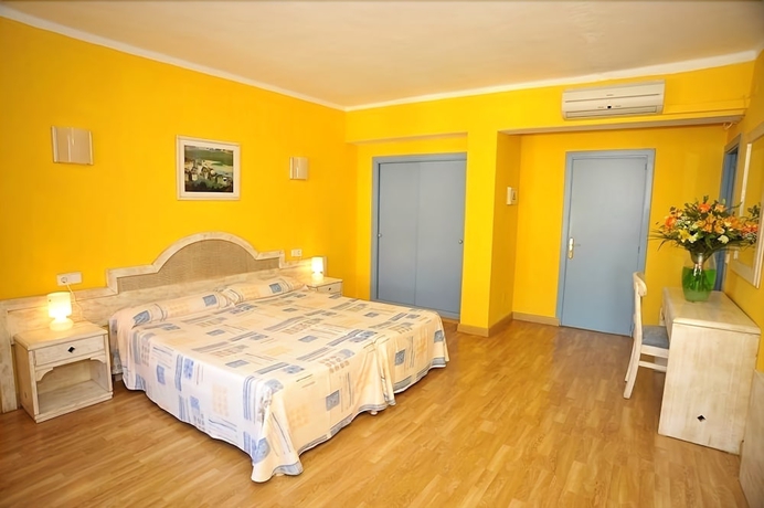 Imagen de la habitación del Hostal Hpc Portocolom. Foto 8