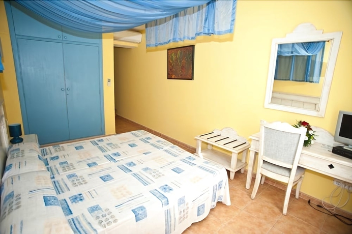 Imagen de la habitación del Hostal Hpc Portocolom. Foto 13