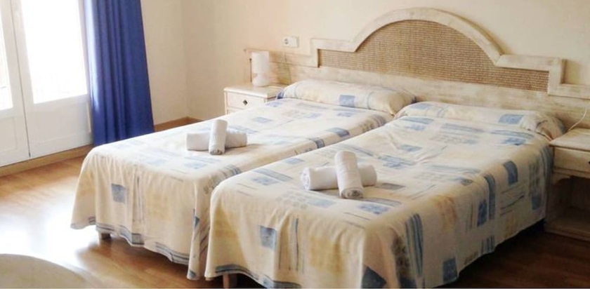 Imagen de la habitación del Hostal Hpc Portocolom. Foto 15