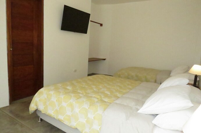 Imagen de la habitación del Hostal Huanchaco. Foto 6