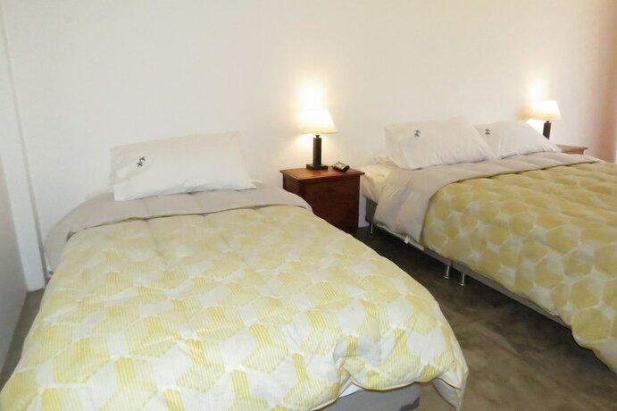 Imagen de la habitación del Hostal Huanchaco. Foto 16