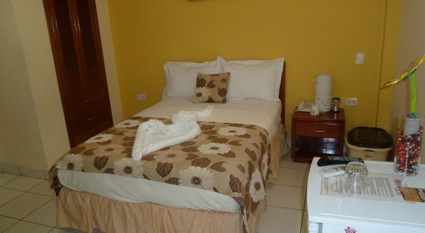 Imagen de la habitación del Hostal Huayruro. Foto 7