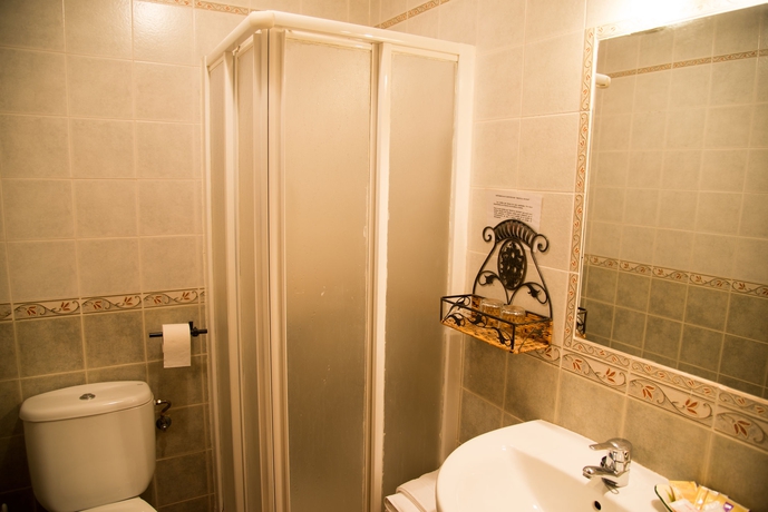 Imagen de la habitación del Hostal Hueso. Foto 7