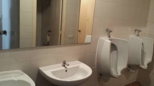 Imagen general del Hostal Ideal, Camp Nou. Foto 5