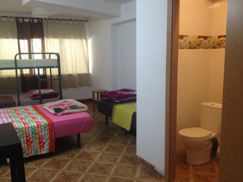 Imagen de la habitación del Hostal Ideal Sants. Foto 8