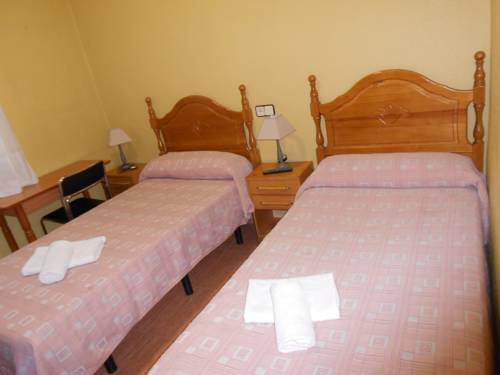 Imagen de la habitación del Hostal Internacional, Barrio de las Letras. Foto 8