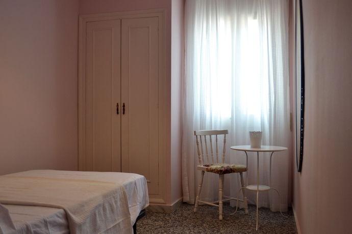 Imagen de la habitación del Hostal Isabel Ii. Foto 3