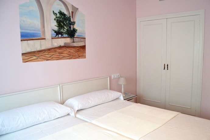 Imagen de la habitación del Hostal Isabel Ii. Foto 5