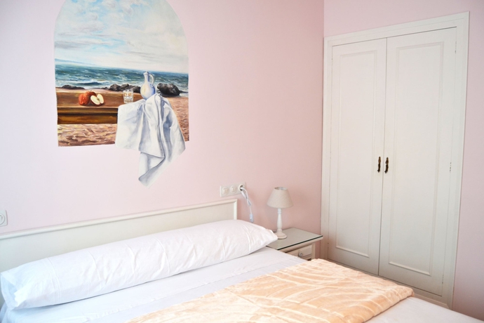 Imagen de la habitación del Hostal Isabel Ii. Foto 11