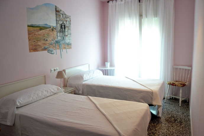 Imagen de la habitación del Hostal Isabel Ii. Foto 17