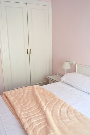 Imagen de la habitación del Hostal Isabel Ii. Foto 18