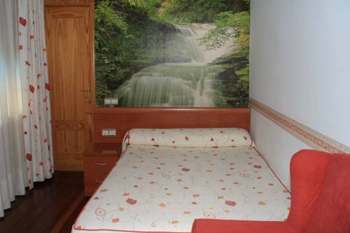 Imagen de la habitación del Hostal Isis, Arcas. Foto 13