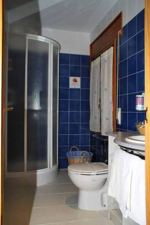 Imagen de la habitación del Hostal Isis, Arcas. Foto 16