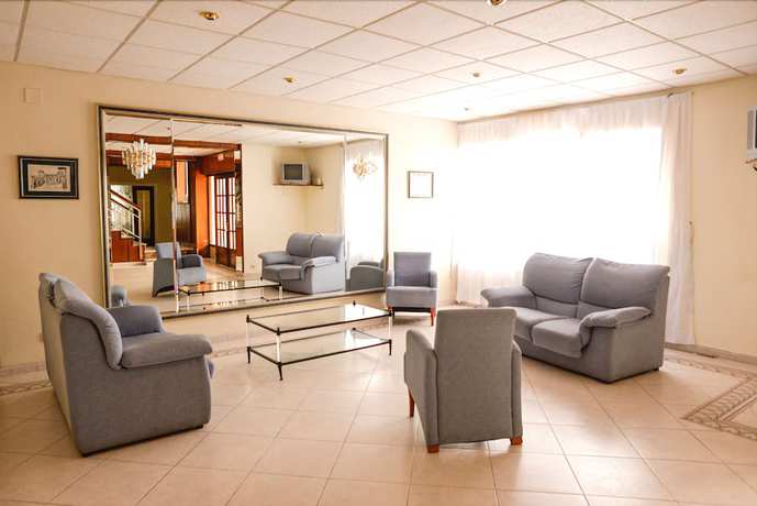 Imagen de los interiores del Hostal Isla Playa. Foto 7