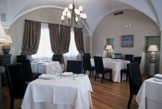 Imagen del bar/restaurante del Hostal Isla del Gallo. Foto 2