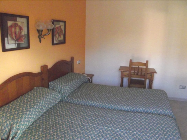 Imagen de la habitación del Hostal Italia, Fuengirola. Foto 12