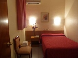 Imagen general del Hostal Iznajar Barcelona. Foto 5