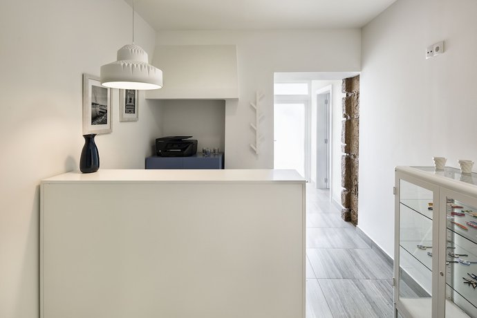 Imagen de los interiores del Hostal JR Studios and Suites. Foto 20