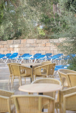 Imagen de los exteriores del Hostal JUAN PALMA. Foto 13