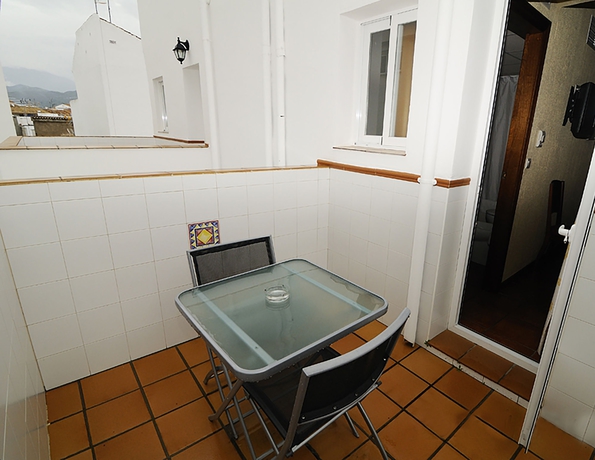 Imagen de los exteriores del Hostal Jayma. Foto 15