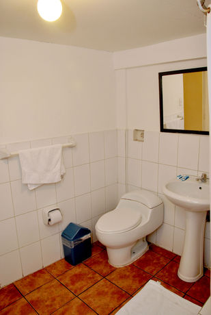 Imagen de la habitación del Hostal Jose Luis. Foto 15