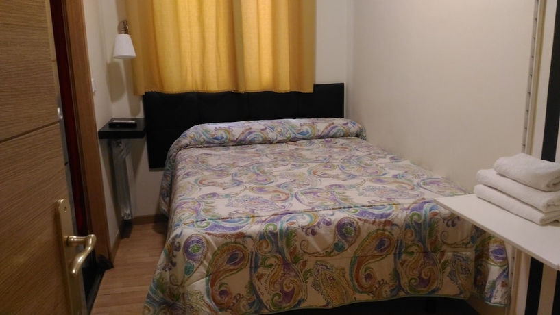 Imagen de la habitación del Hostal Jq Madrid 1. Foto 4