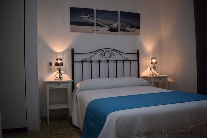 Imagen de la habitación del Hostal Juan De Austria. Foto 5