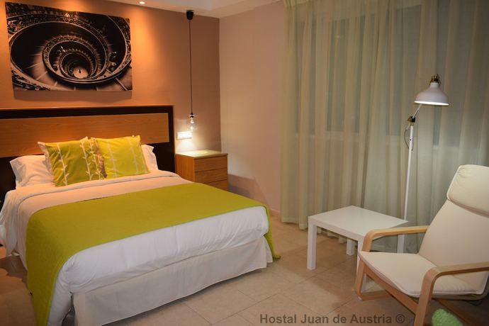 Imagen de la habitación del Hostal Juan De Austria. Foto 6