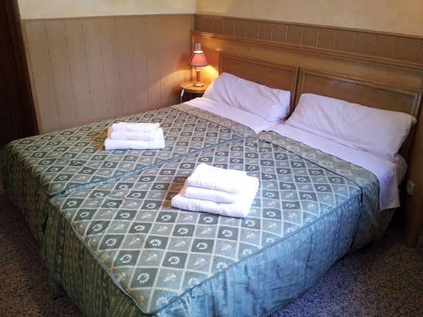 Imagen de la habitación del Hostal Juan Xxiii. Foto 15