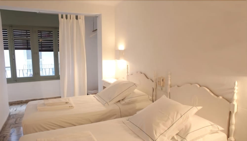 Imagen de la habitación del Hostal Juanita, Ibiza ciudad. Foto 14