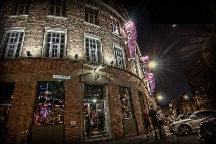 Imagen de los exteriores del Hostal Kabannas Newcastle. Foto 8