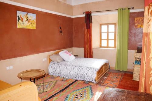 Imagen de la habitación del Hostal Kasbah Alta&iuml;r. Foto 13