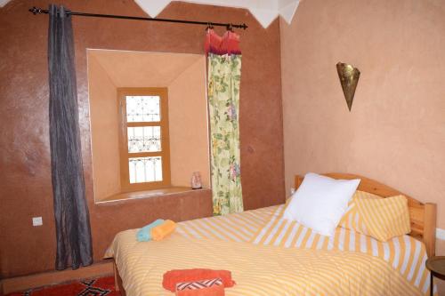 Imagen de la habitación del Hostal Kasbah Alta&iuml;r. Foto 16