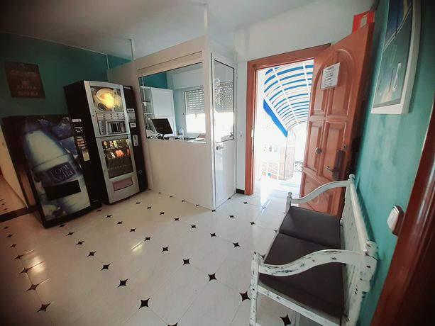 Imagen de los interiores del Hostal Kokkola, Fuengirola. Foto 7