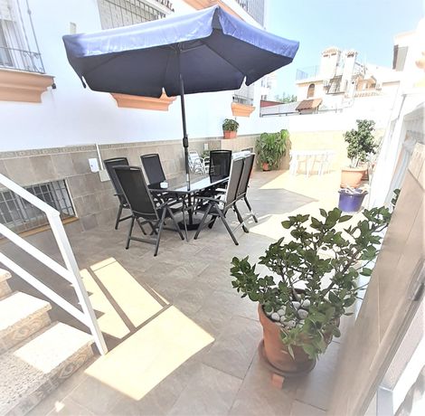 Imagen de los interiores del Hostal Kokkola, Fuengirola. Foto 10