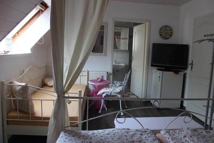 Imagen de la habitación del Hostal Krone Kappel. Foto 4