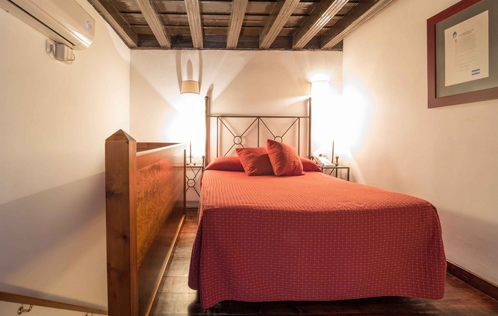 Imagen de la habitación del Hostal La Abadia de Giralda. Foto 7