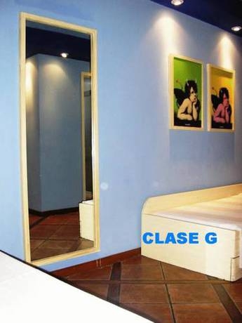 Imagen de la habitación del Hostal La Aduana. Foto 10