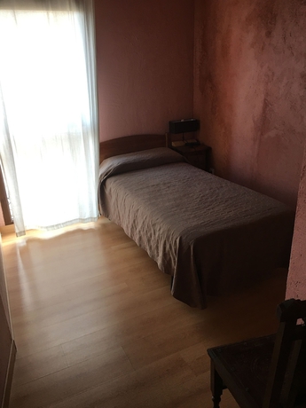 Imagen de la habitación del Hostal La Bastide Du Chemin. Foto 12