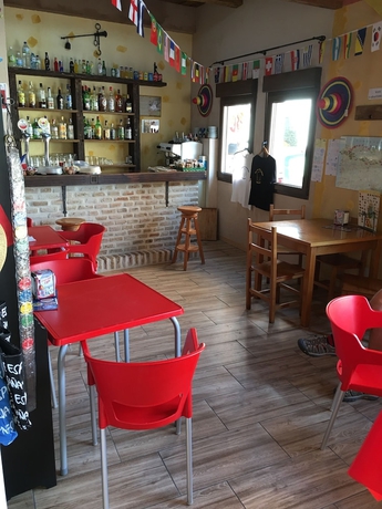 Imagen del bar/restaurante del Hostal La Bastide Du Chemin. Foto 4