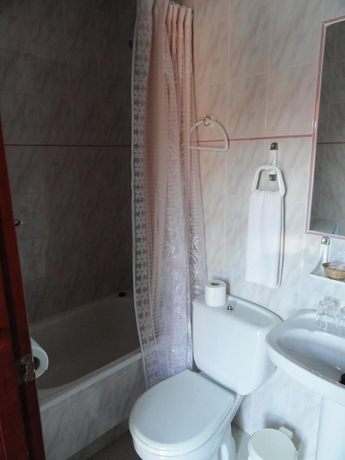 Imagen de la habitación del Hostal La Campa. Foto 18