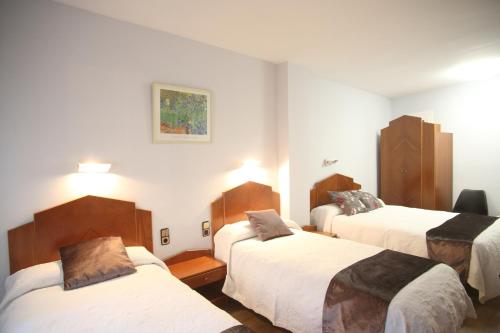 Imagen general del Hostal La Carrasca. Foto 9