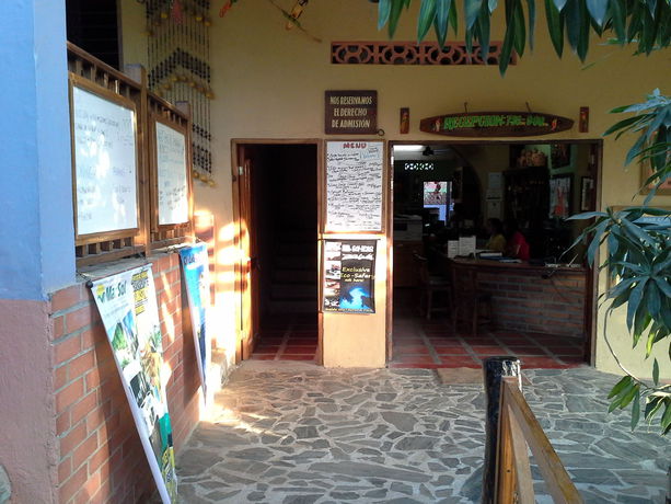 Imagen de la piscina del Hostal La Casa De Felipe. Foto 15