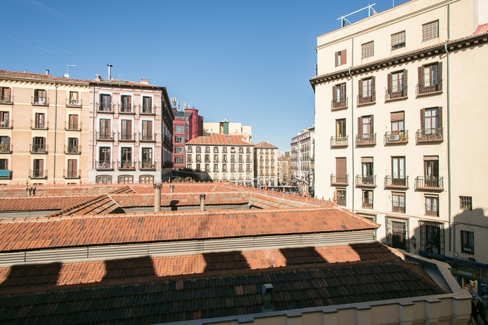 Imagen general del Hostal La Casa De La Plaza. Foto 2